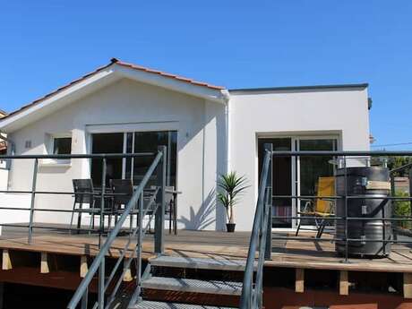 Madame Stéphanie MICHAUD