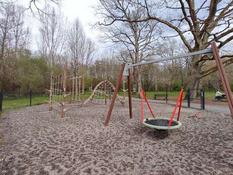 Aire de jeux - Lac des Carolins