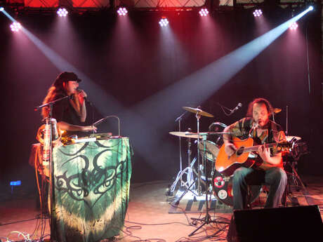 Repas du marché, Concert de Sang Conteste