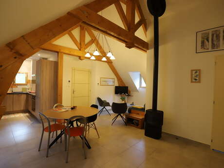 APPARTEMENT CASTERA