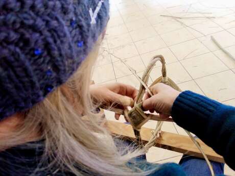 Rencontre avec un savoir-faire : découvrez l'art de la vannerie
