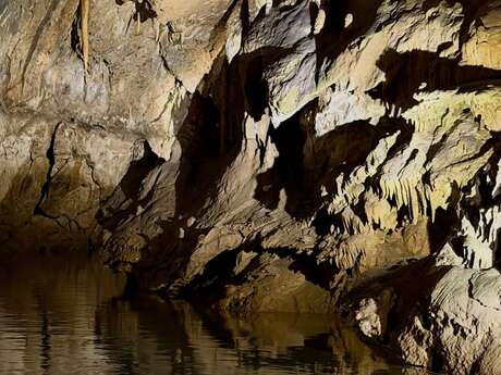Dégustation de Vin aux Grottes de Médous !