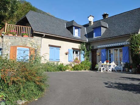 APPARTEMENT DANS MAISON