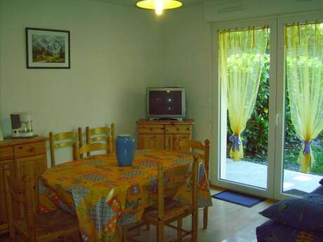 APPARTEMENT DANS RESIDENCE