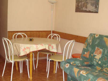 APPARTEMENT DANS RESIDENCE