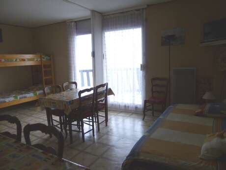STUDIO DANS RESIDENCE
