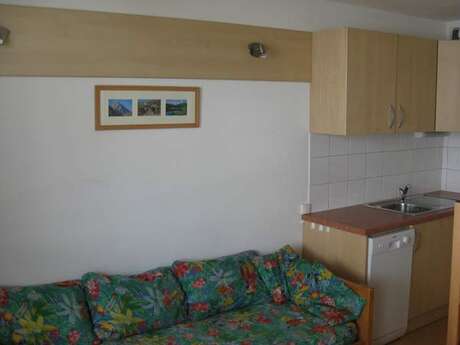 APPARTEMENT DANS RESIDENCE