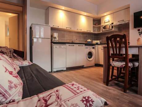 APPARTEMENT AVEC JARDIN