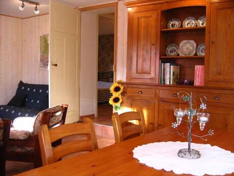 APPARTEMENT DANS MAISON "ET-TUCOY"