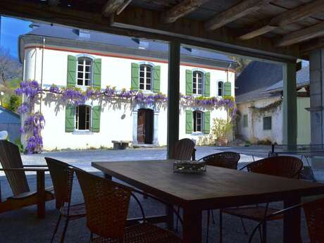 LA VILLA ADAM