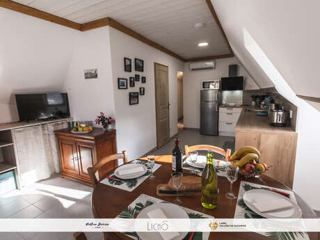 APPARTEMENT DANS GRANGE CARRIEU