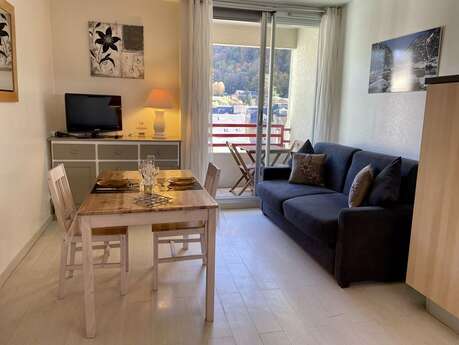 APPARTEMENT DANS RÉSIDENCE