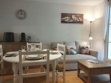 APPARTEMENT DANS RÉSIDENCE