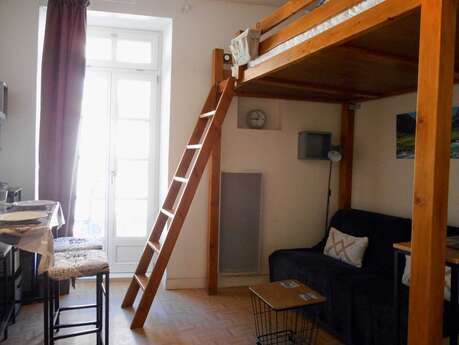 APPARTEMENT DANS RÉSIDENCE