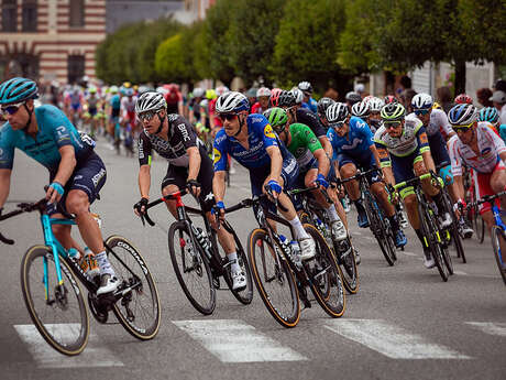 Passage du Tour de France à Bagnères et la Mongie