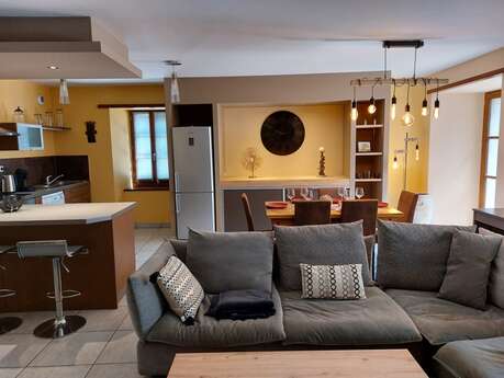 CHEZ MOUTOUÉ