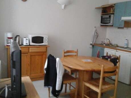 APPARTEMENT BIEN ÉQUIPÉ