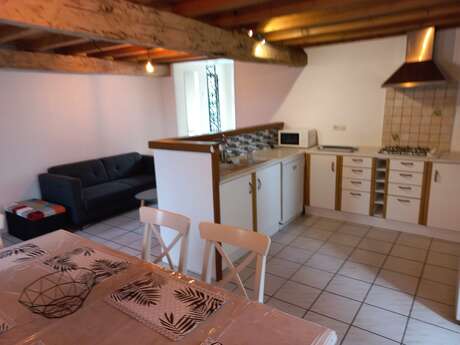 MAISON DE VILLAGE AUTHENTIQUE DU 18ÈME
