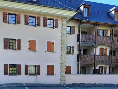APPARTEMENT DANS RESIDENCE