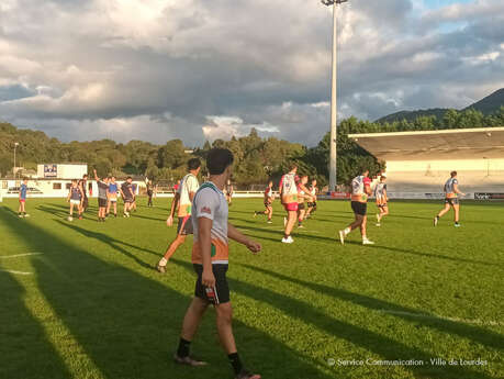 Tournoi de rugby « à toucher »