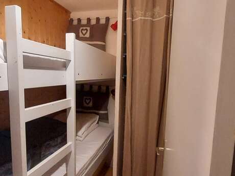 APPARTEMENT DANS RESIDENCE