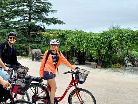 LOCATION DE VÉLOS À ASSISTANCE ÉLECTRIQUE AU DOMAINE DE BILE