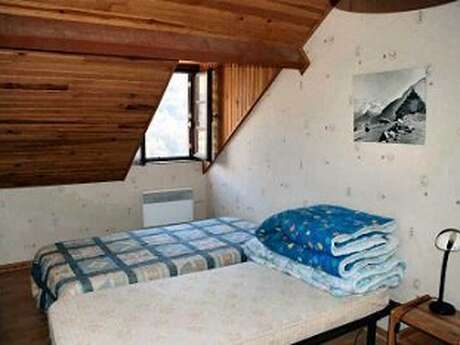 APPARTEMENT DANS MAISON
