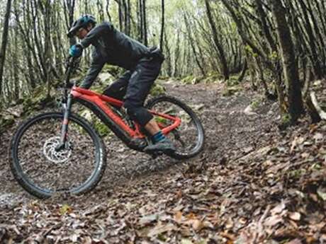 DECOUVERTE DU PAYS LOURDAIS EN VTT ELECTRIQUE JOURNÉE