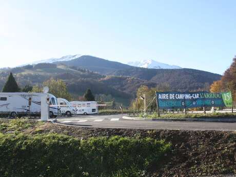 AIRE DE CAMPING-CAR L'ARRIOU