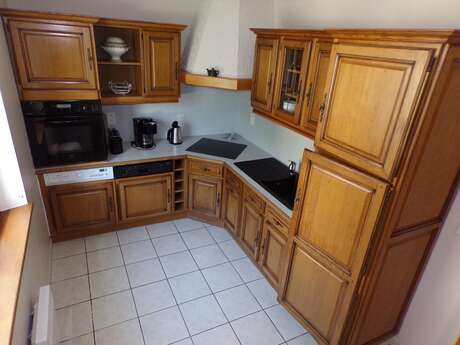 APPARTEMENT DANS MAISON