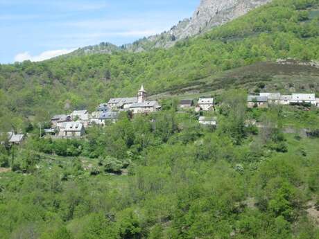 VILLAGE D'ARDENGOST