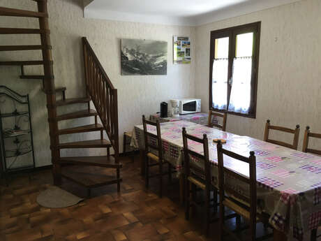 APPARTEMENT LES CABANETS