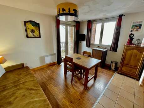 APPARTEMENT DANS RESIDENCE CHALET DE L'ADET