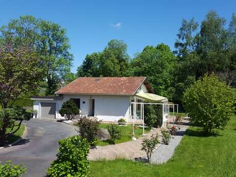 GITE "LES NOYERS"