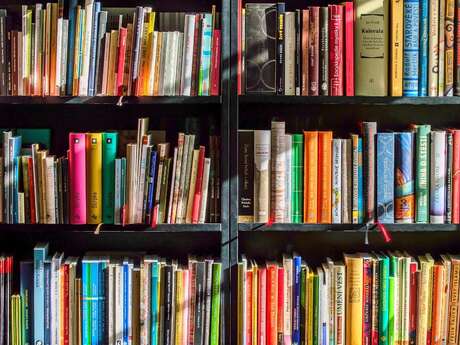BIBLIOTHEQUE - AGENCE POSTALE