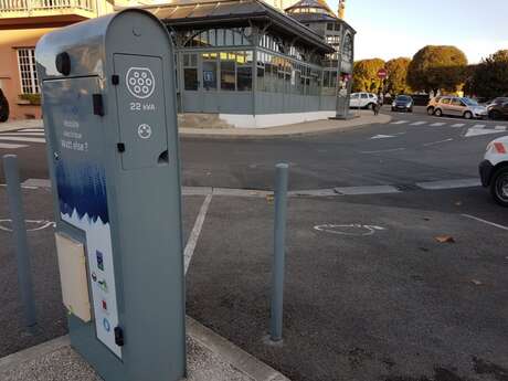 BORNES RECHARGE VEHICULE ELECTRIQUE - VIC-EN-BIGORRE / GAMBETTA