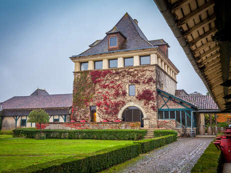 VIGNOBLES BRUMONT - CHÂTEAU BOUSCASSÉ