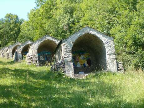 CALVAIRE DU MONT ARES