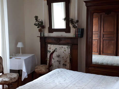 CHAMBRES D'HÔTES "MAISON DEOU"