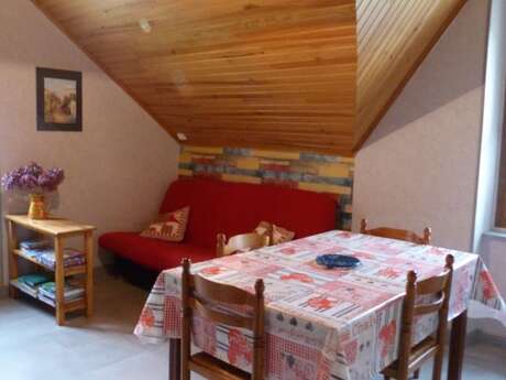 APPARTEMENT DANS MAISON "LE CAZAOUS"