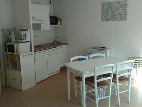 APPARTEMENT DANS RESIDENCE