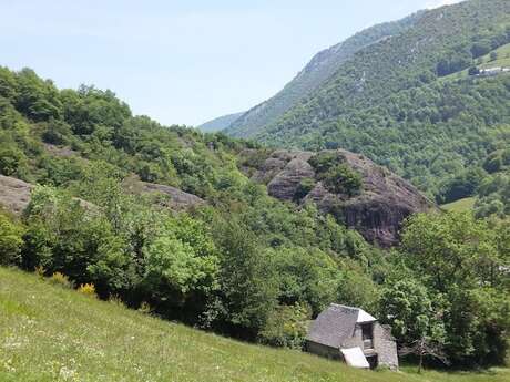 VILLAGE DE CAMOUS