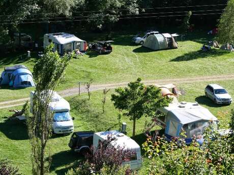 CAMPING  FOUGA "LE PIC DE BERN"