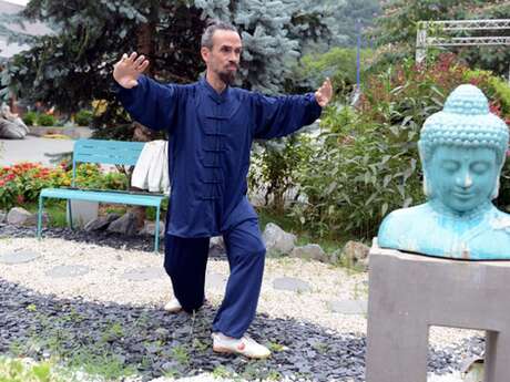 Stage de pentecôte, Qi Gong et méditation avec Sylvain Stage de pentecôte, Qi Gong et méditation avec Sylvain