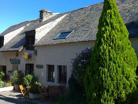AUBERGE DE JEUNESSE LES CASCADES