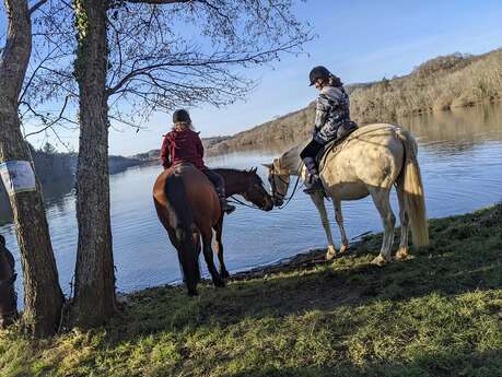 CENTRE EQUESTRE FERME ARTIGUES