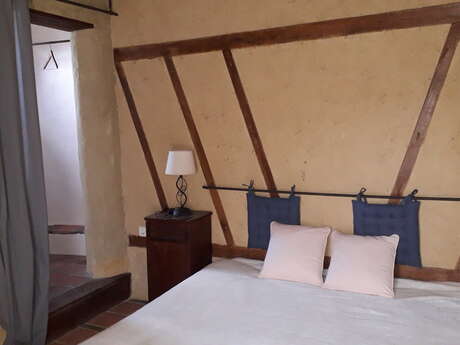 CHAMBRE D'HÔTES AU PEYRE