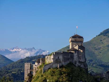 CHÂTEAU FORT ET SON MUSÉE PYRÉNÉEN