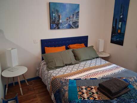 STUDIO BLEU