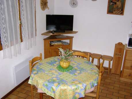 APPARTEMENT DANS CHALET
